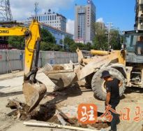 妈妈好多水骚高温下的坚守｜道路建设者用汗水铺就畅通路